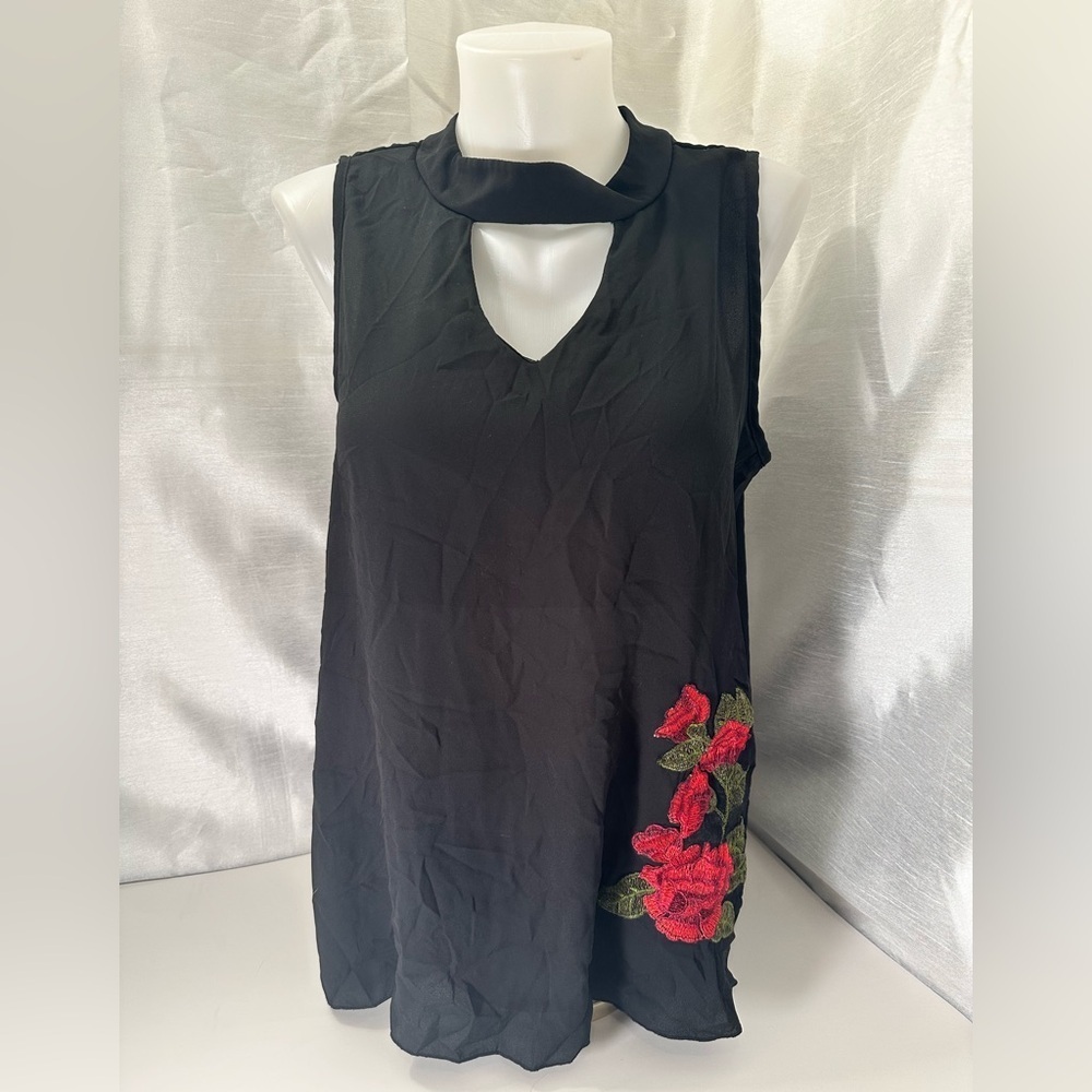 Alone and Sadie women’s thin blouse with embroidered patch. Size large